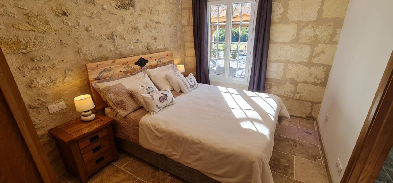 Dom Peyreton Prestige Cottages Set In A Charming Wine Property Villegouge エクステリア 写真