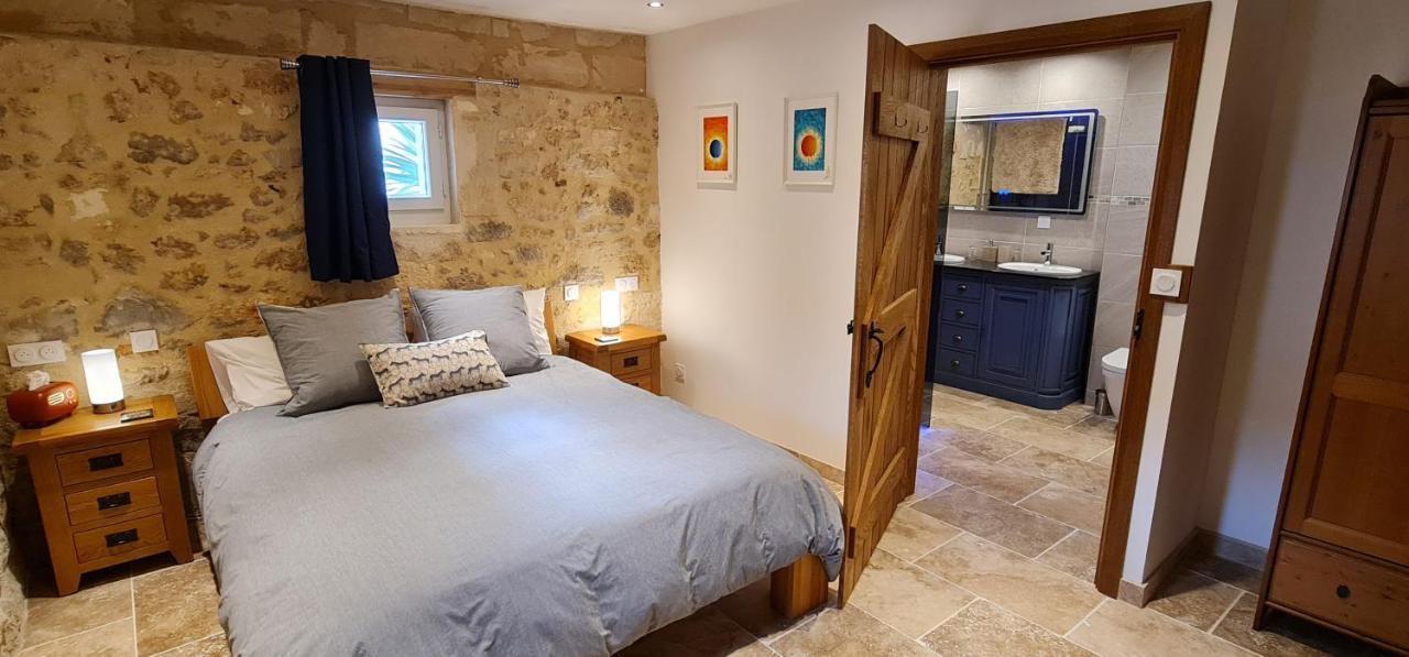 Dom Peyreton Prestige Cottages Set In A Charming Wine Property Villegouge エクステリア 写真